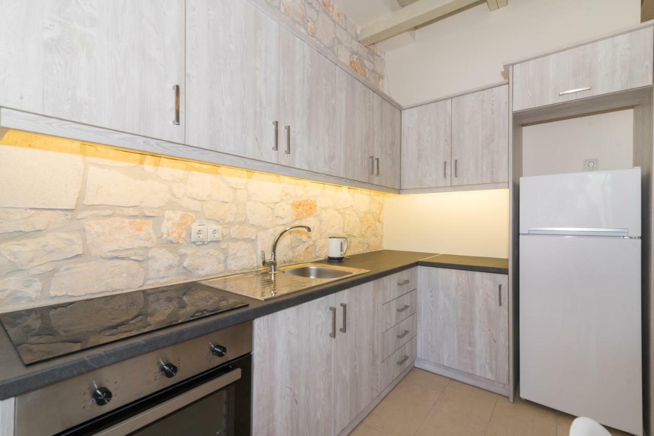 Green Stone Villas Apartments Kalamaki  Exterior photo